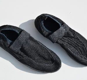 Warm water deck shoes